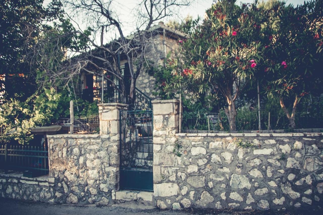 Drymon Traditional Guesthouses Xenofon מראה חיצוני תמונה